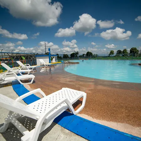 Apartamento Con Parqueadero, Piscinas Y Wifi A 5 Min Del Parque Del Cafe Montenegro Exterior photo
