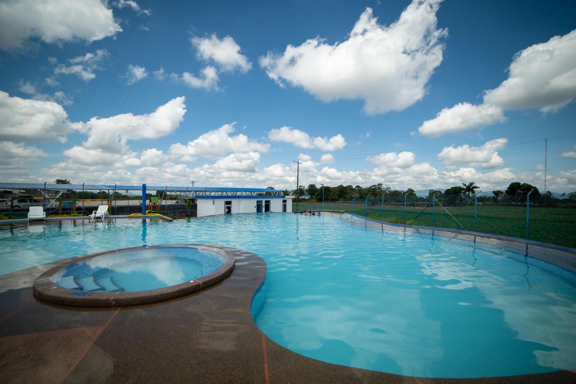 Apartment Con Parqueadero, Piscinas Y Wifi A 5 Min Del Parque Del Cafe